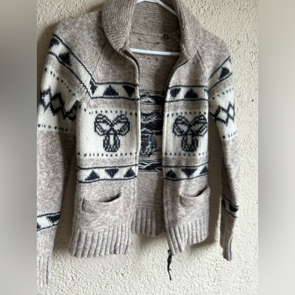 TNA sea to sky sweater size S - Picture 4 of 9